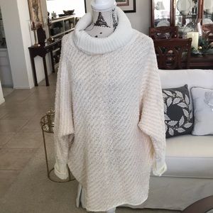 Stunning cowl neck sweater by Moon & Madison NWOT